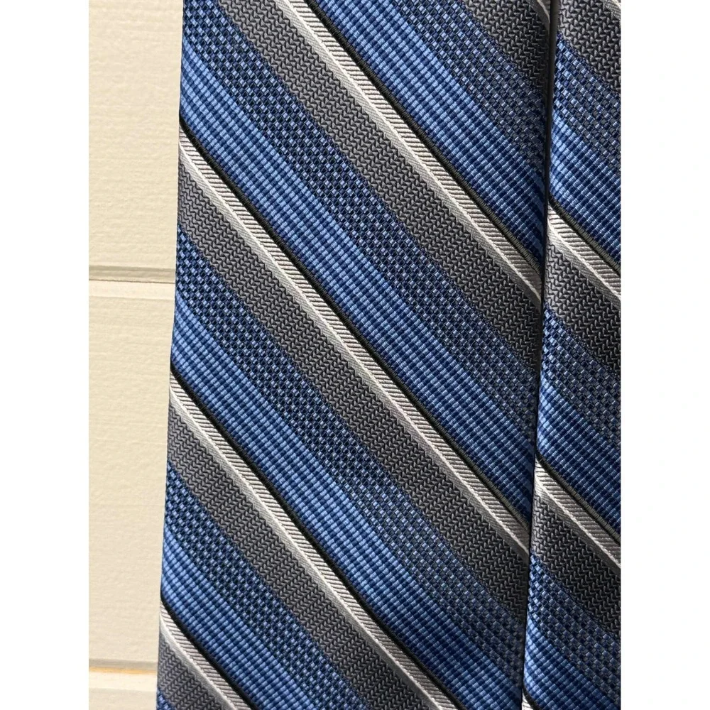 NWT! Platinum Designs Mens Blue Gray Stripe Silk‎ Blend Necktie  Washable Formal